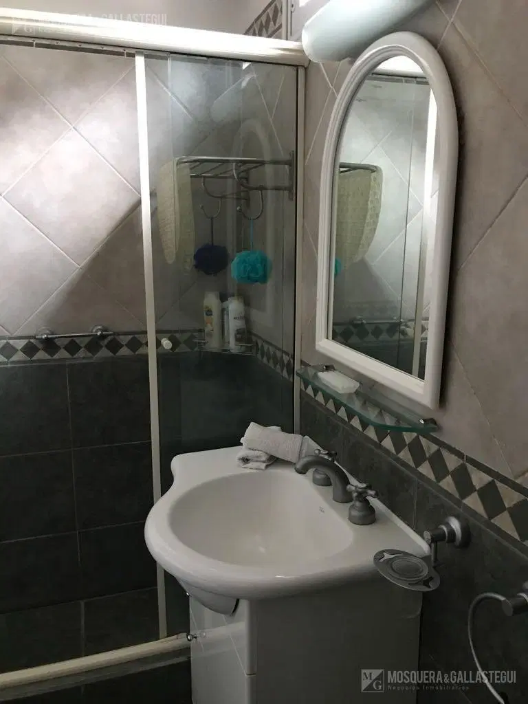 Gran oportunidad! lindisima casa en un barrio excelente 4