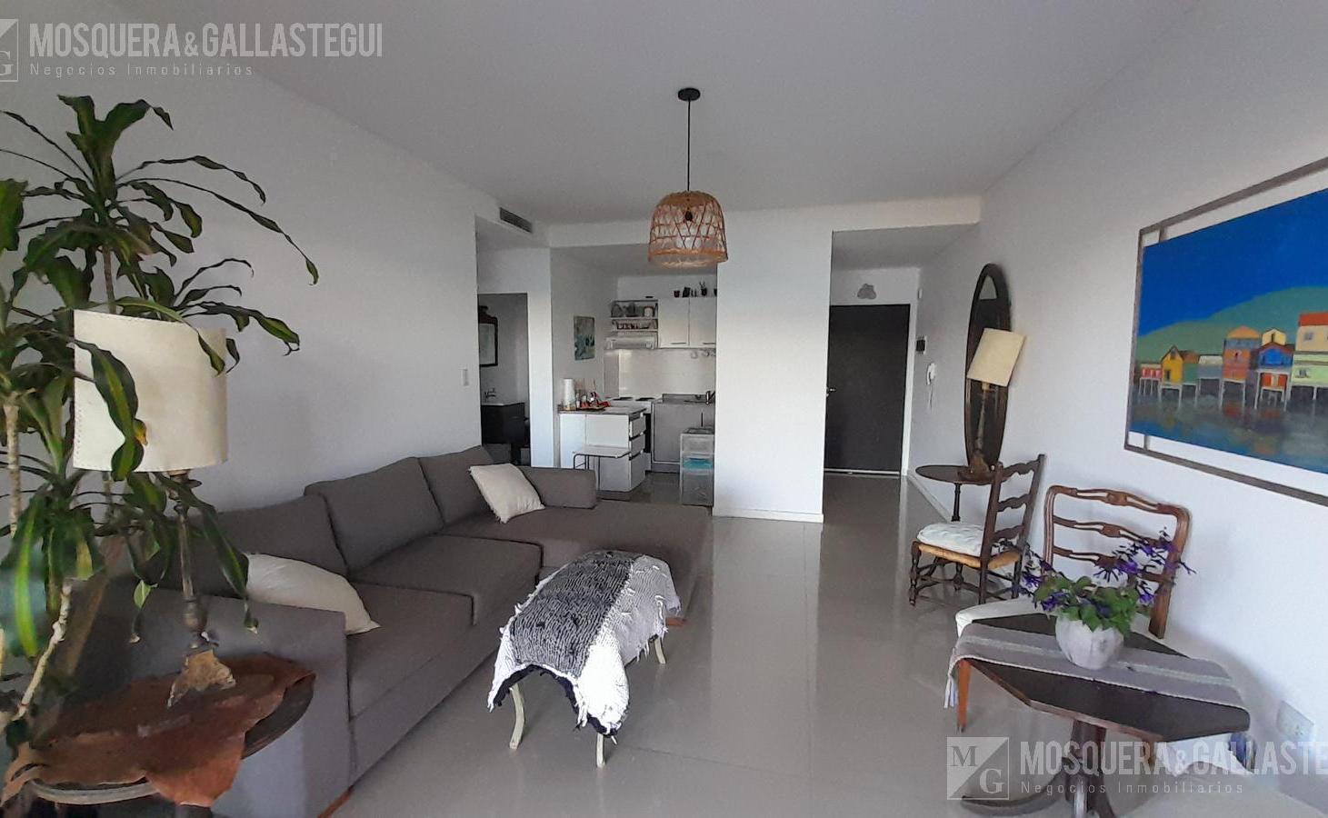 Foto de Vila Vela. Departamento 2 ambientes con jardín propio 2 cocheras., imagen 4