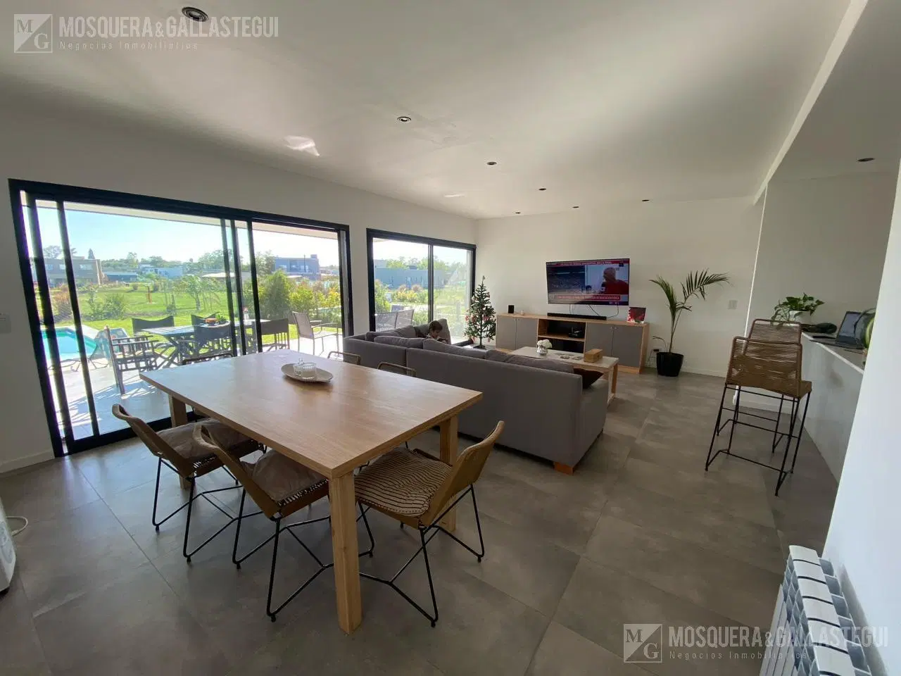 Casa en venta en Santa Elena 3