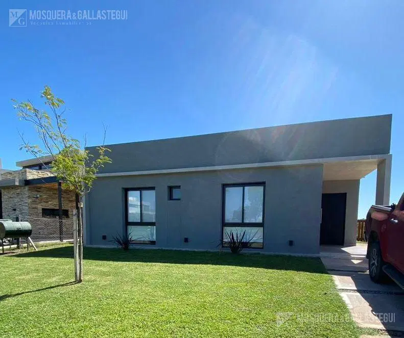 Casa en venta en Santa Elena 5