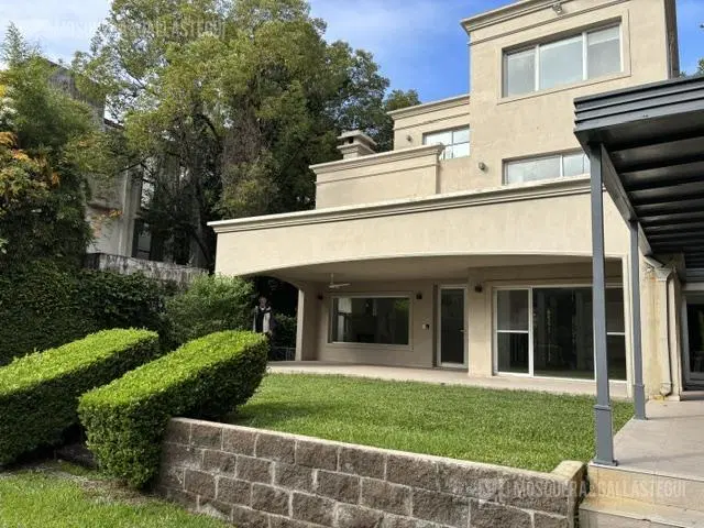 Exclusiva Residencia en Acassuso – Libertador al Río 2
