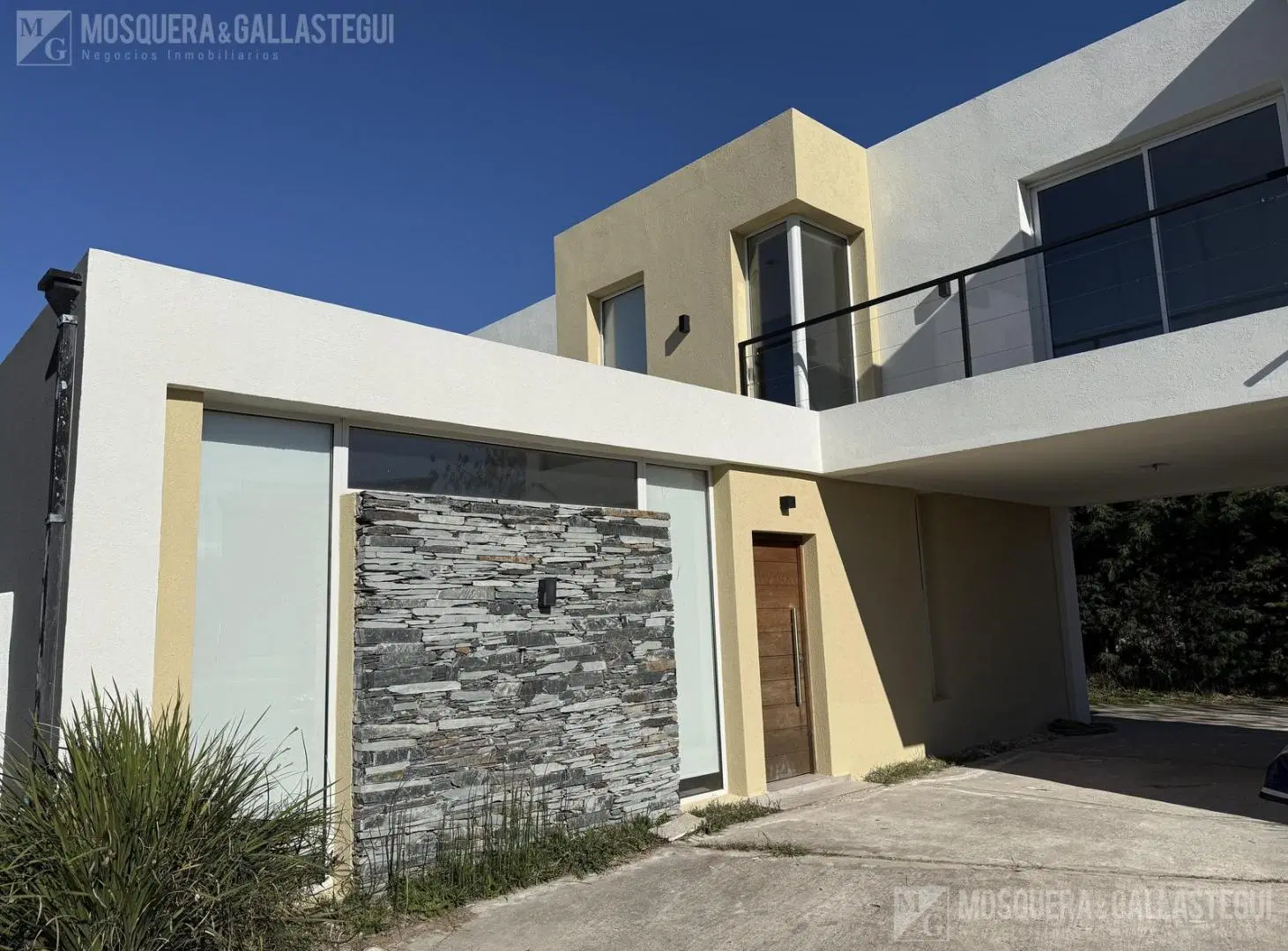 Casa en  venta Barrio santa Elena - Pilar del este 2
