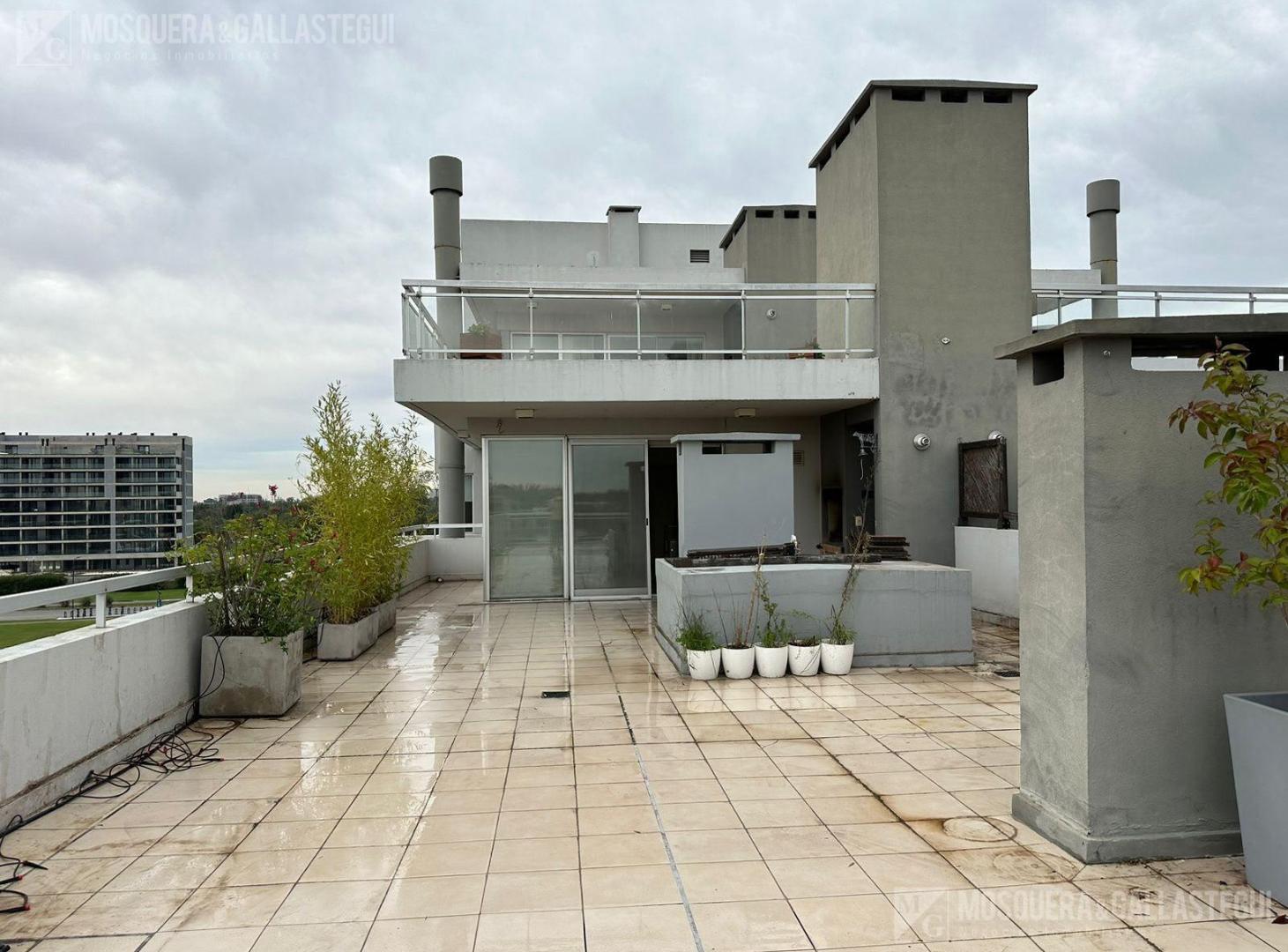Foto de Islas del Canal. 3 ambientes. Terraza de 100 m2. Cochera, imagen 1
