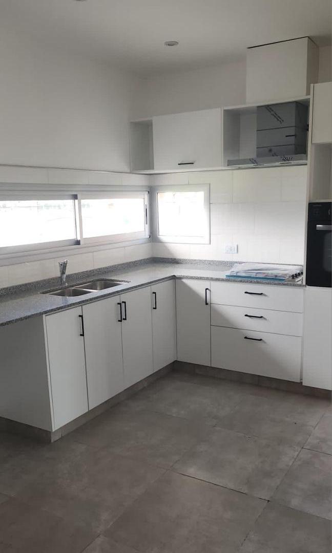Foto de Casa en venta Barrio Santa Lucia - Pilar del este., imagen 3