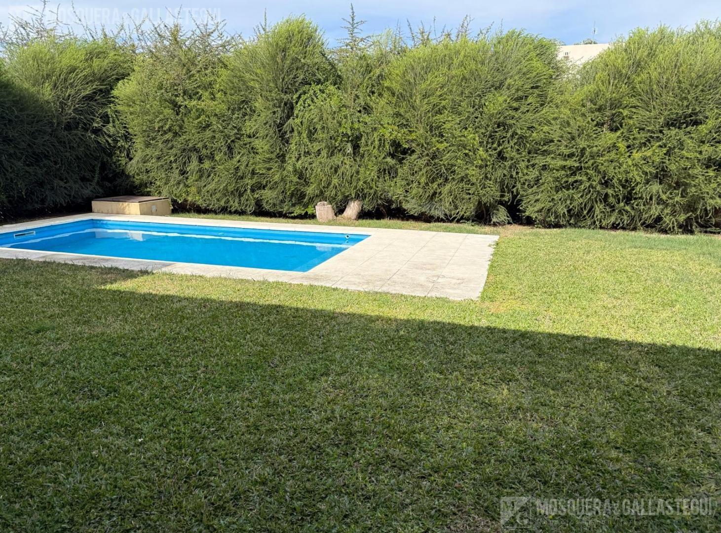 Foto de Casa en alquiler Barrio san Eduardo 238 Pilar del Este, imagen 2