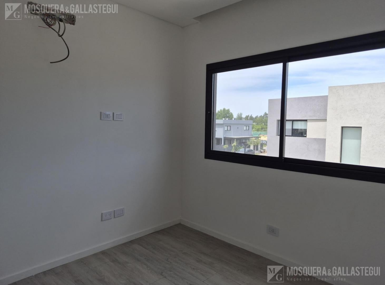 Foto de Spring Park, Dúplex de 4 ambientes con jardín y Cochera . Entrega, imagen 4