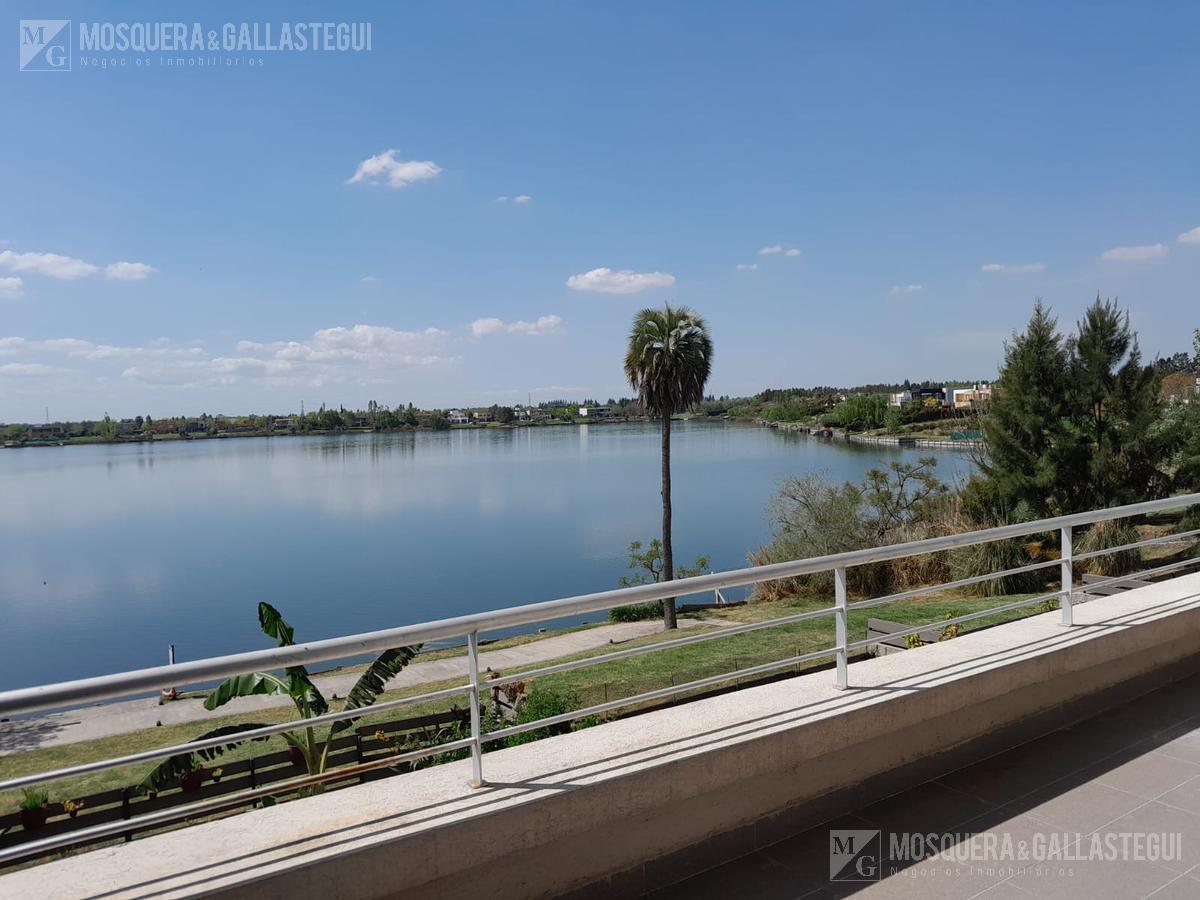 Foto de VENTA 4 AMBIENTES . EXPANSION A BALCON CORRIDO A LAGUNA. 2 COCHERAS/, imagen 1