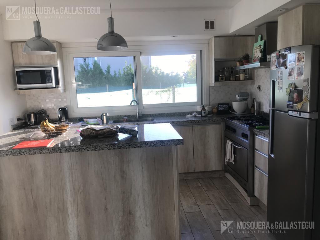 Foto de Excelente casa al agua - CON RENTA, imagen 5