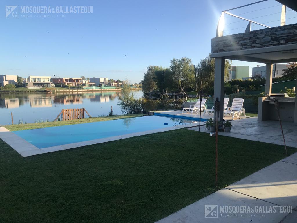 Foto de Excelente casa al agua - CON RENTA, imagen 2