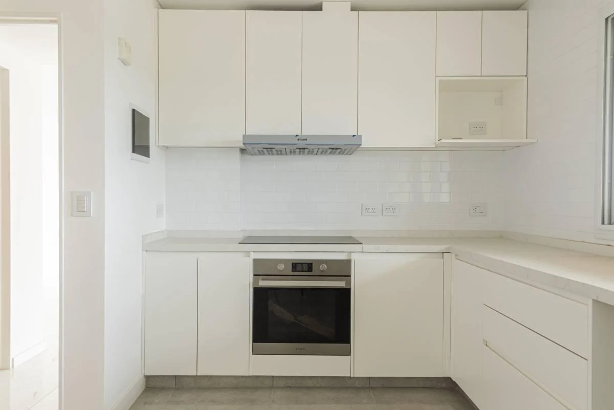 Encarnacion Ezcurra 449 4