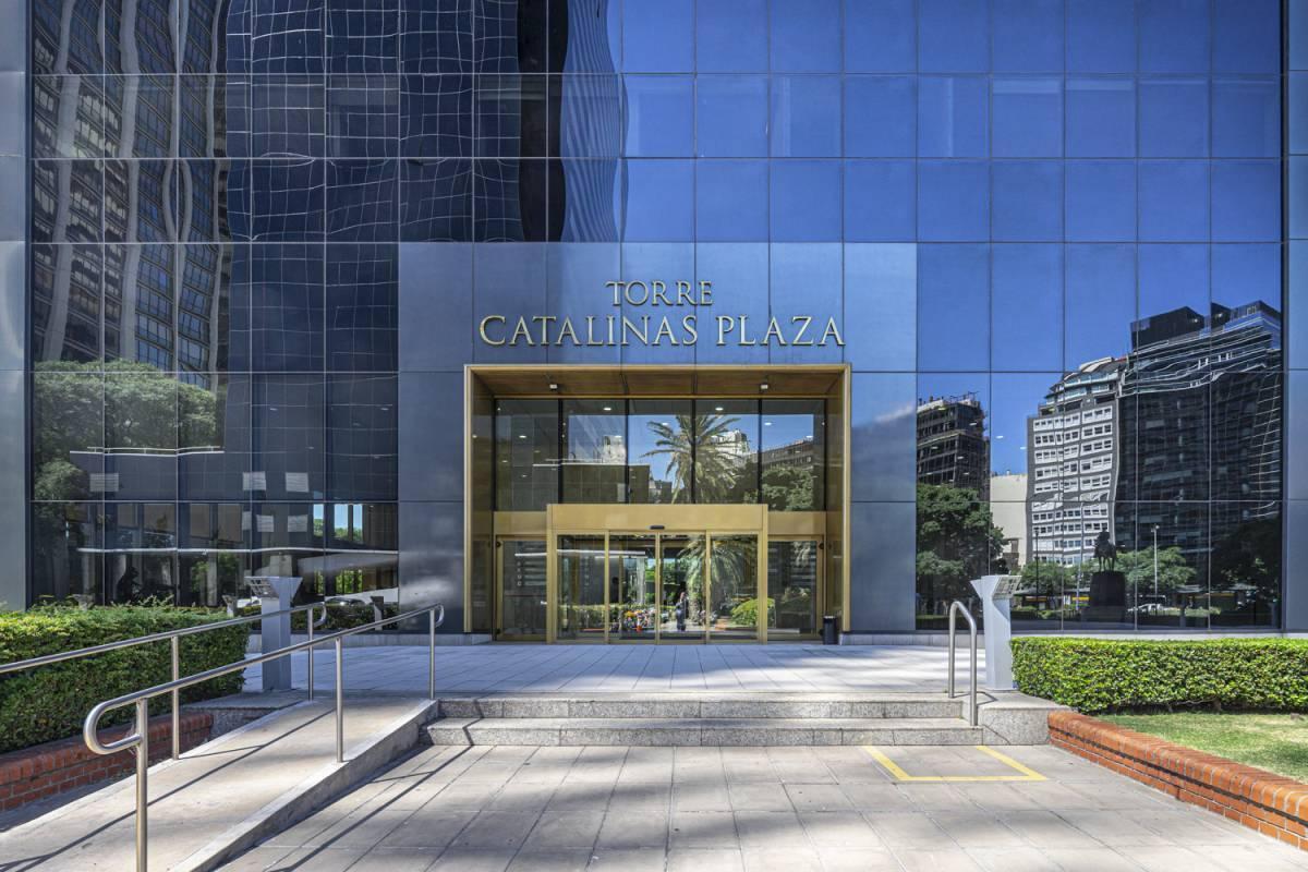 Oficina corporativa en alquiler - Catalinas - Lista para ingresar !!!