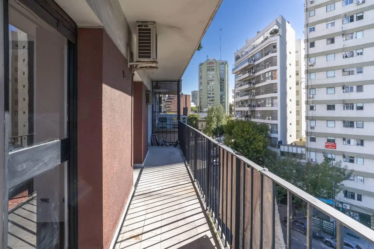 Dorrego y Luis Maria Campos 5