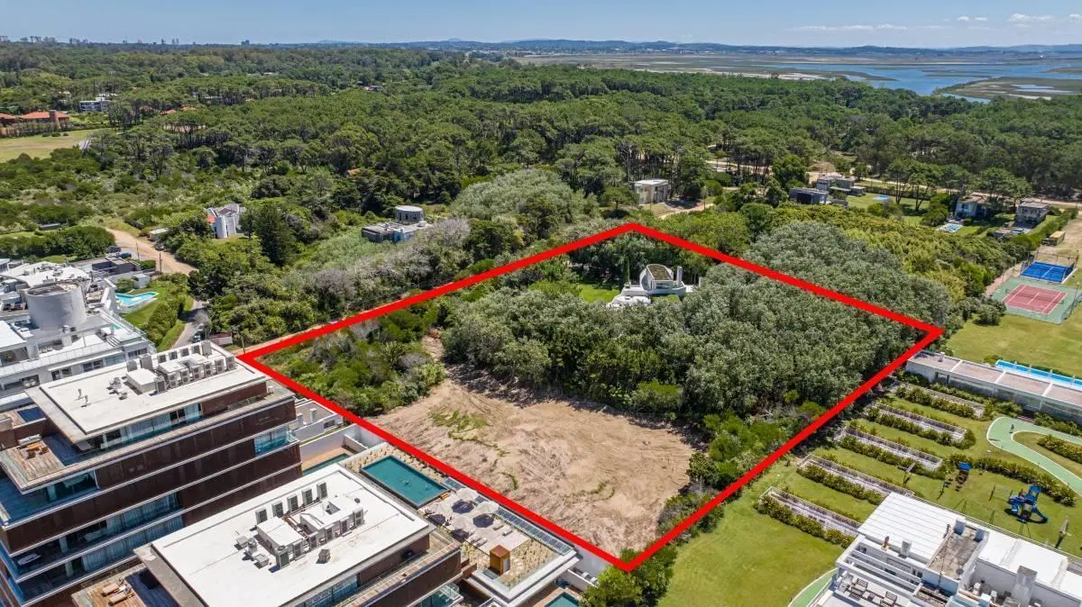 Lote en venta de 1 ha. en Rincon del Indio a 1 cuadra del mar 5