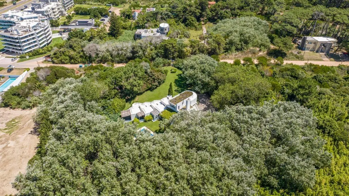 Lote en venta de 1 ha. en Rincon del Indio a 1 cuadra del mar 3