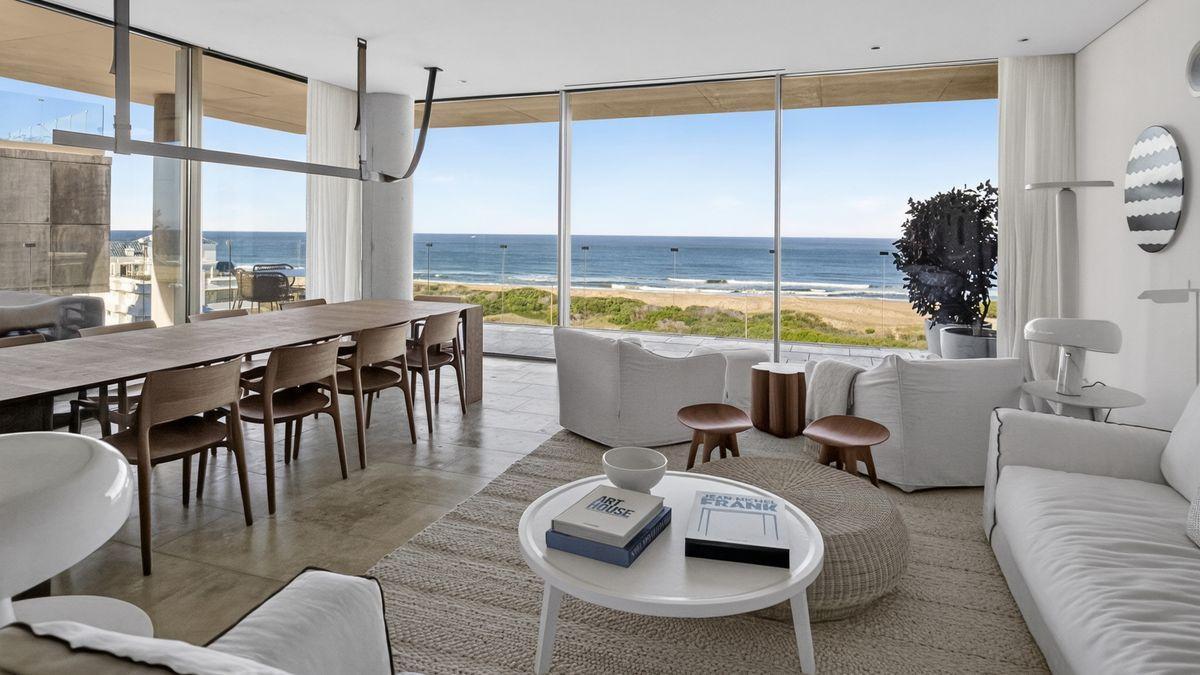 Foto de Penthouse duplex de 4 suites con vista al mar en venta en edificio MON, imagen 2