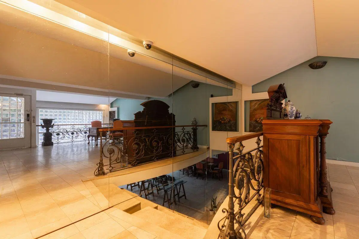 Venta edificio en block en Barrio Parque 5