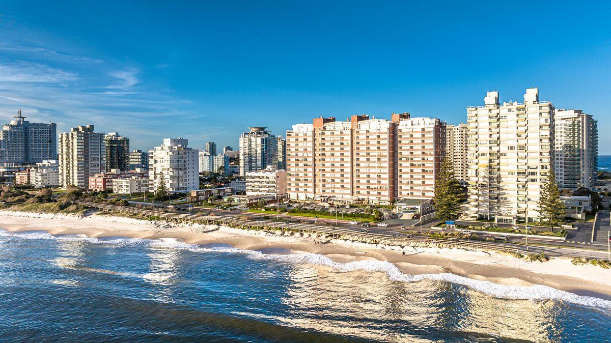 Foto de Departamento a reciclar con vista al mar de 1 dormitorio en edificio, imagen 1