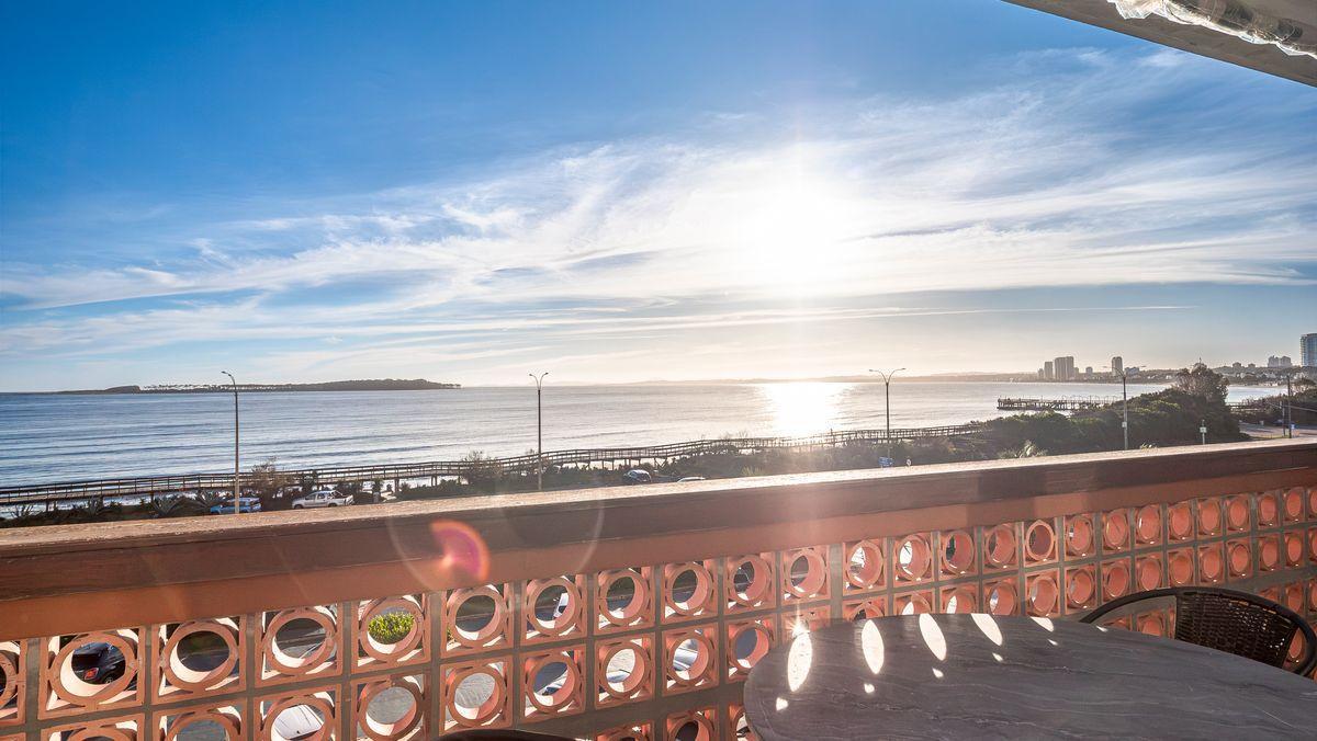 Foto de Departamento a reciclar con vista al mar de 1 dormitorio en edificio, imagen 4