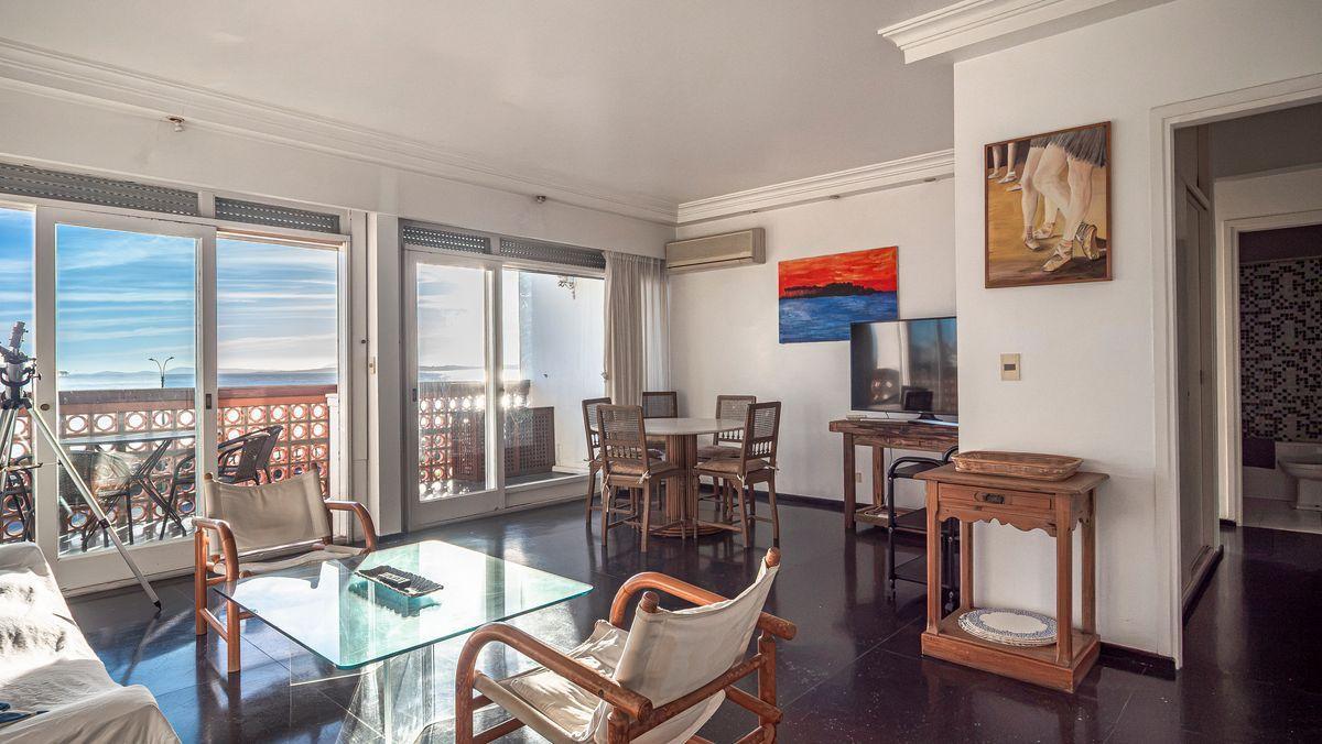 Foto de Departamento a reciclar con vista al mar de 1 dormitorio en edificio, imagen 3