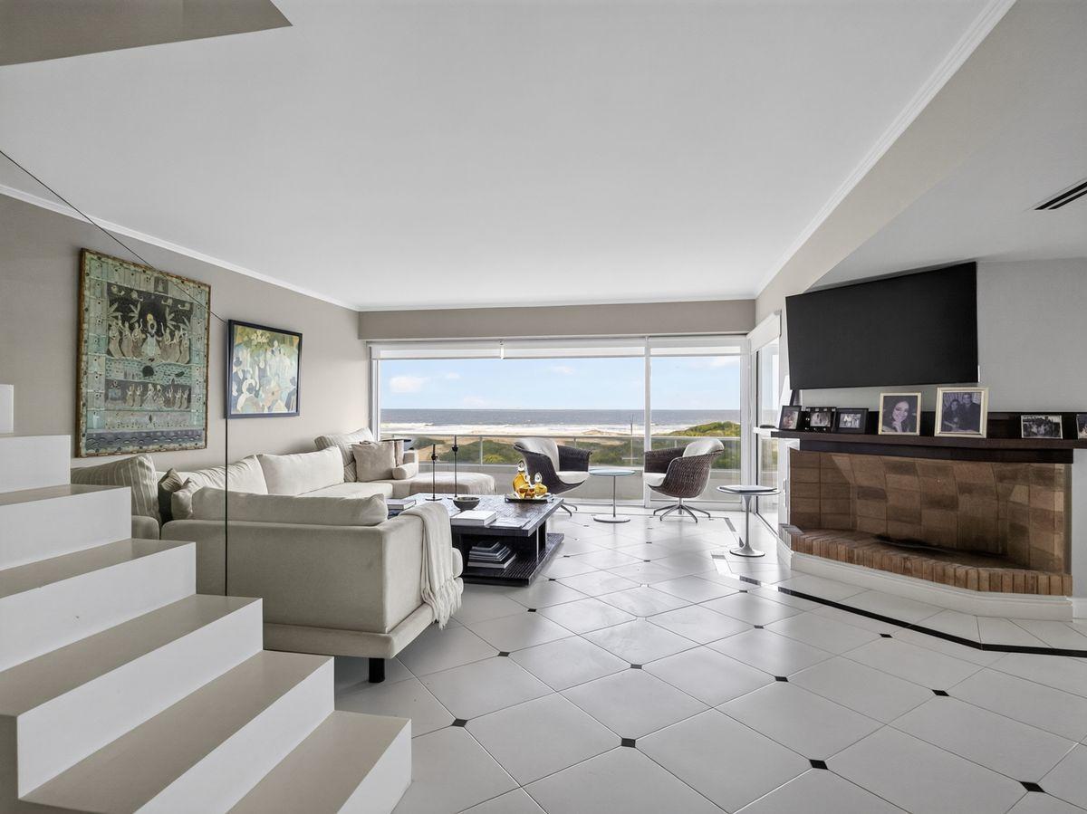 Foto de Penthouse duplex en venta con vista al mar de 5 suites con terraza y, imagen 1