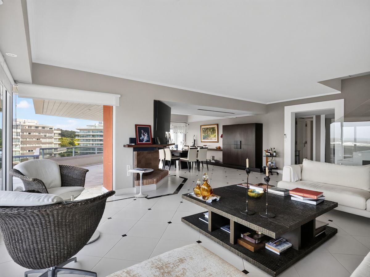 Foto de Penthouse duplex en venta con vista al mar de 5 suites con terraza y, imagen 2