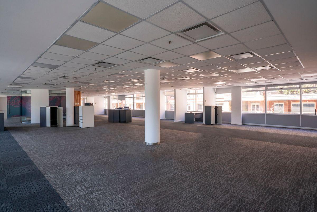 Foto de Exclusiva Oficina Corporativa en Alquiler – Porteño Plaza III, Puerto, imagen 2