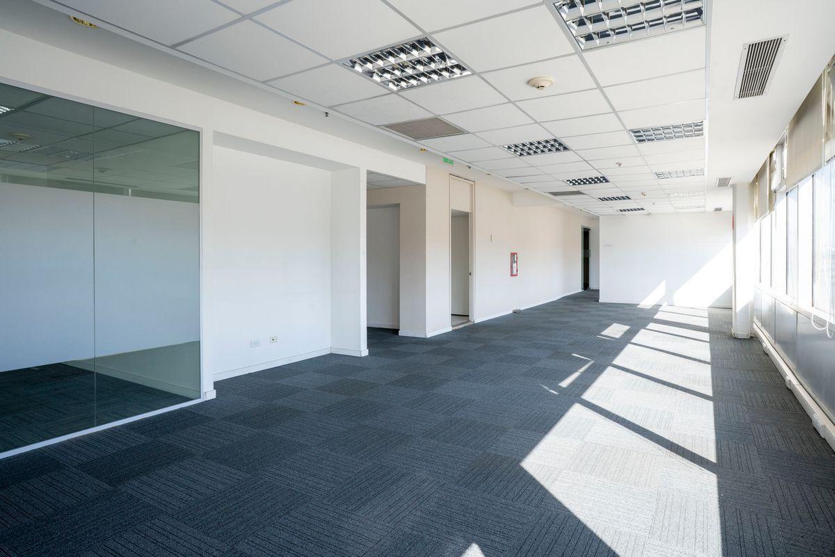 Foto de Exclusiva Oficina Corporativa en Alquiler – Porteño Plaza III, Puerto, imagen 1