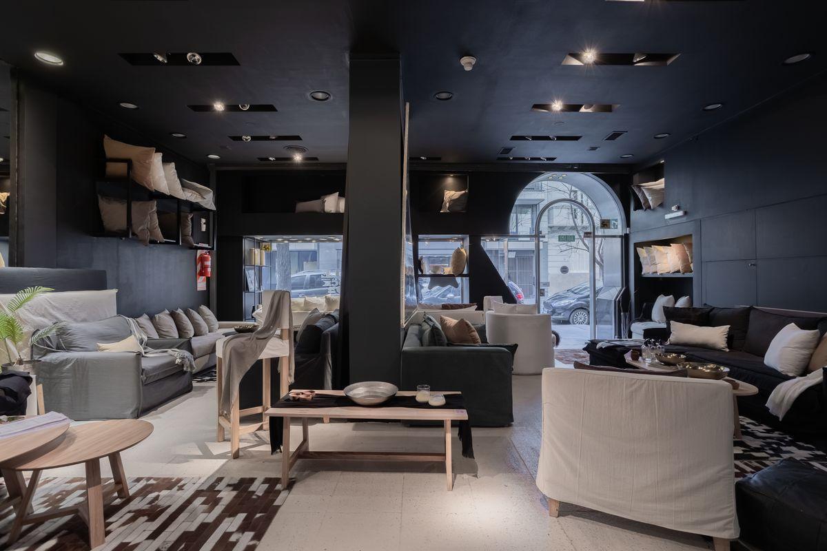 Foto de Local comercial en Av. Quintana 288 — Recoleta, imagen 4