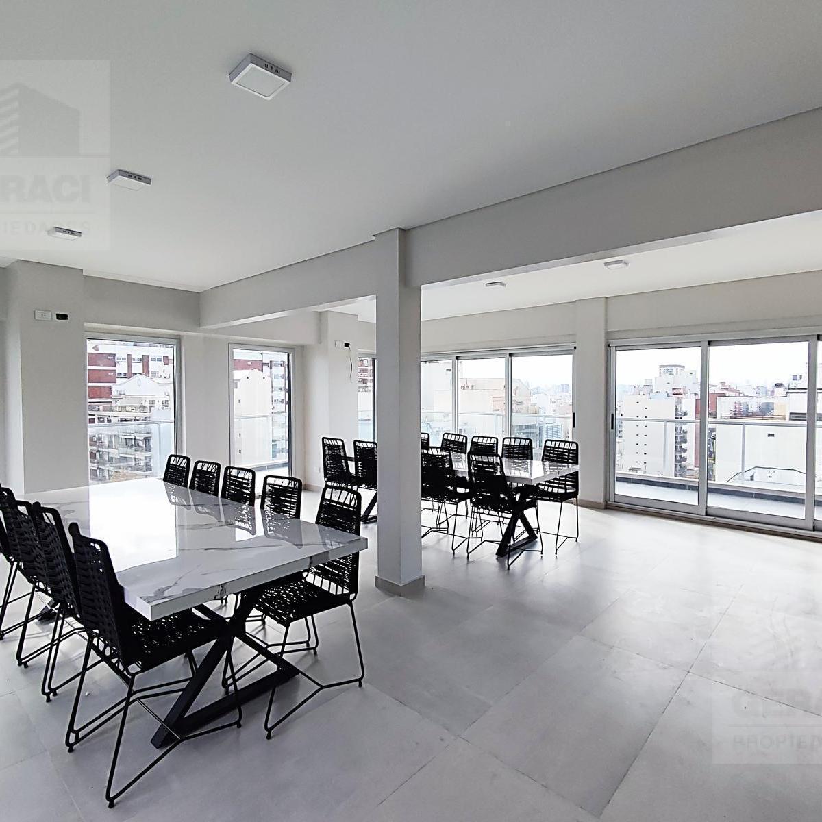 Excelente 2 Amb. con Balcón y Cochera en El Piso / Amenities - Caballito 4