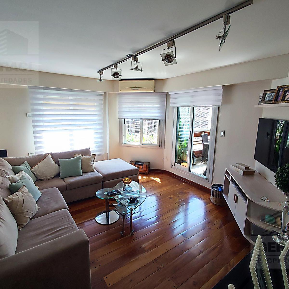 Excelente Piso de 5 Ambientes con 2 Cocheras en Caballito 2