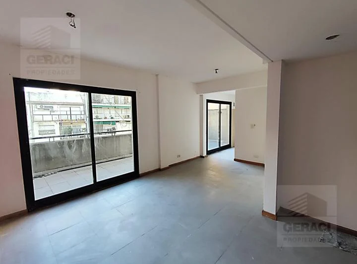 3 ambientes con 2 balcones aterrazados en Caballito 4