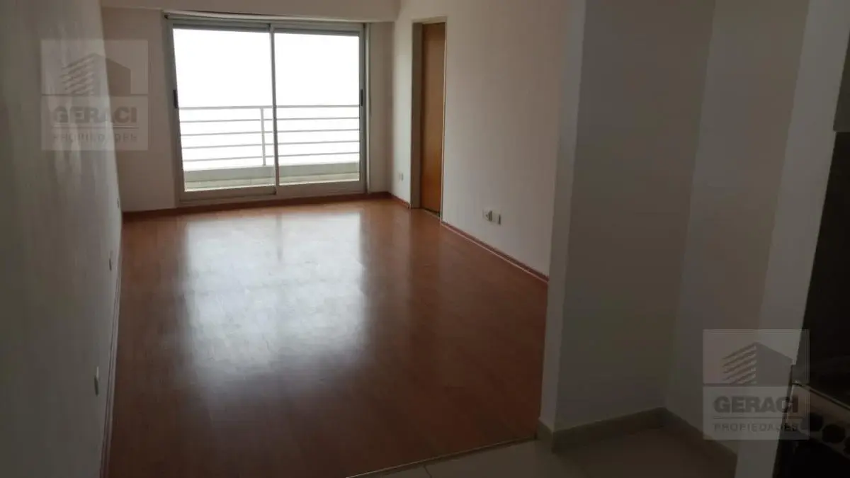 Luminoso monoambiente con balcón - Paternal 5