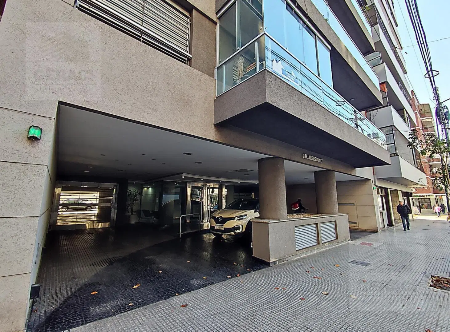 Excelente Departamento 4 ambientes con cochera y amenities en Caballito 2