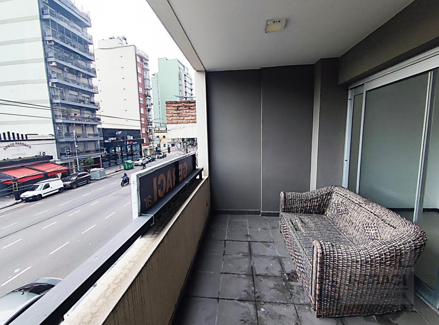 Foto de 2 ambientes al Frente con cochera cubierta en Boedo, imagen 4