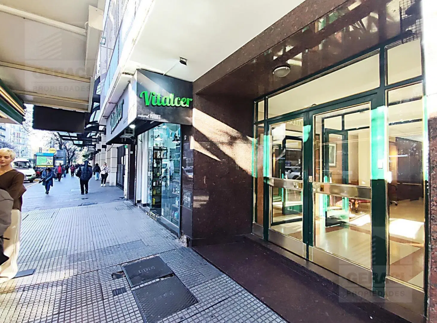 Departamento 3 ambientes en zona comercial Av Rivadavia y Acoyte en Caballito 4
