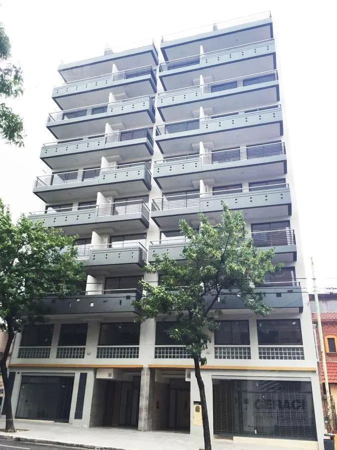Excelente monoambiente con balcón - Caballito 4