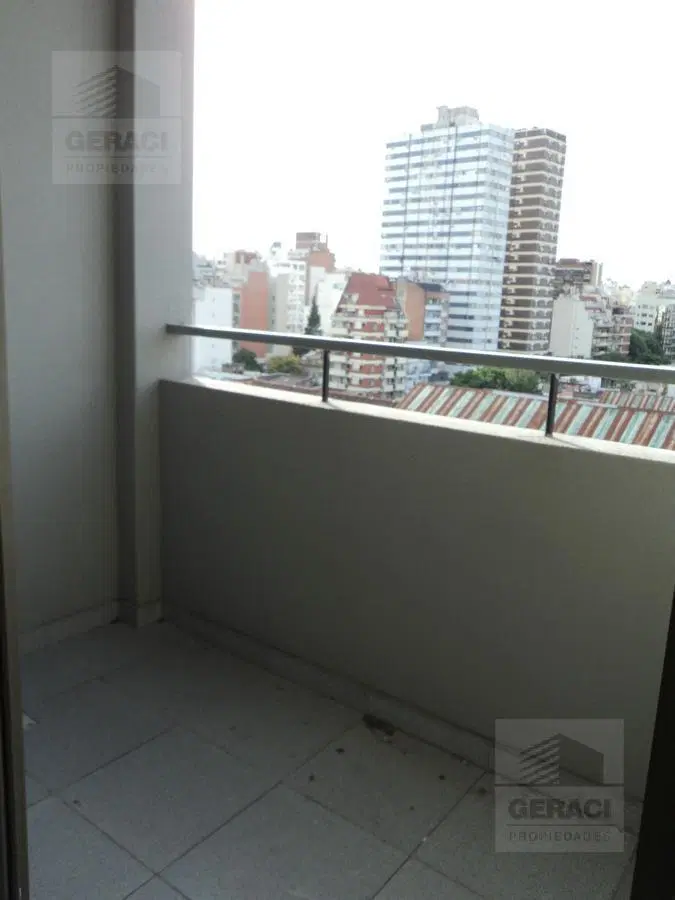 Excelente monoambiente con balcón - Caballito 5