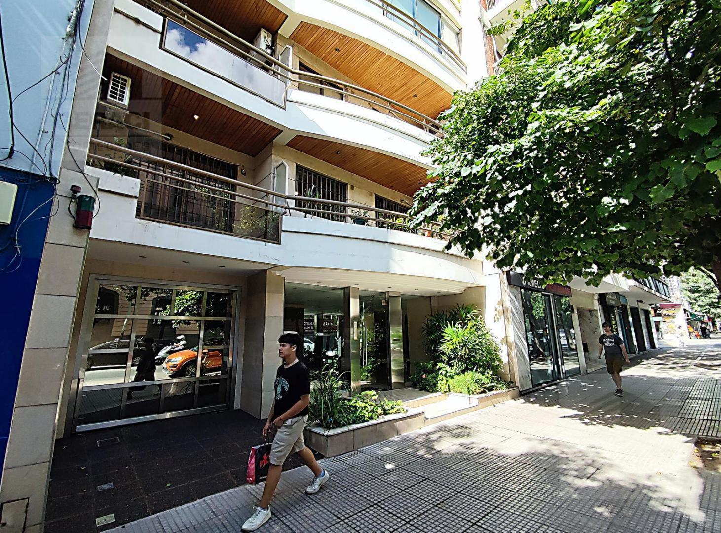 Foto de Excelente semipiso 2 amb. con balcón - Caballito, imagen 1