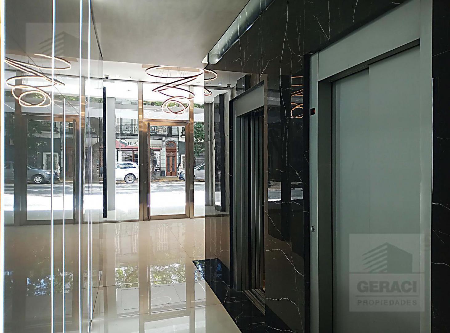 Foto de Excelente departamento 2 amb. con balcón -Amenities - Cochera cubierta, imagen 1