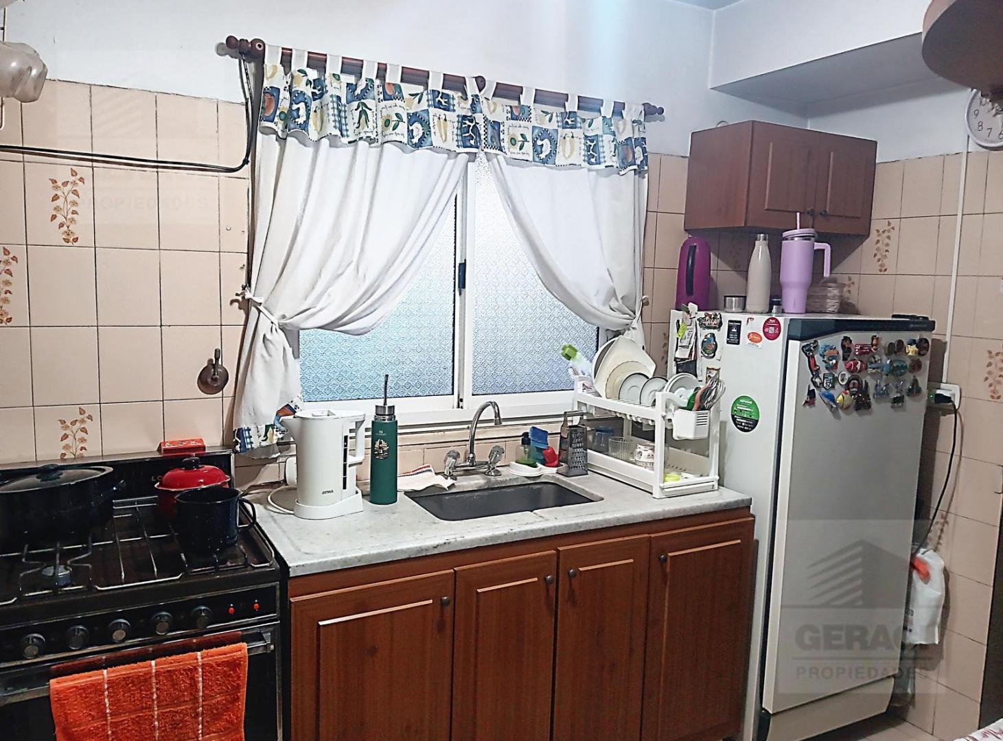 Foto de Departamento de 3 ambientes con baulera - Vista al Parque Patricios, imagen 2