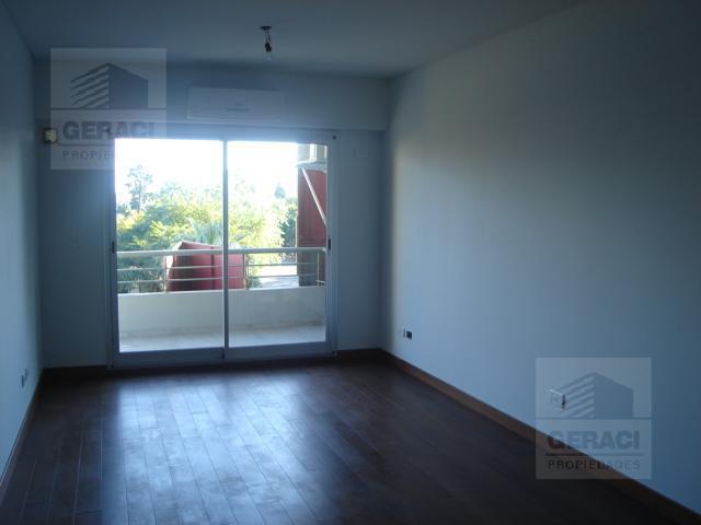 Foto de Semipiso de 2 ambientes con balcón - Flores, imagen 4