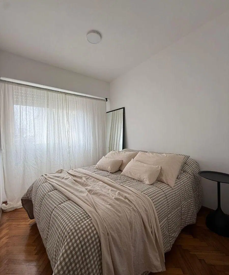 Alquiler de 2 ambientes amoblado.. Boulevard Charcas . 30 m
$ 800.000 4