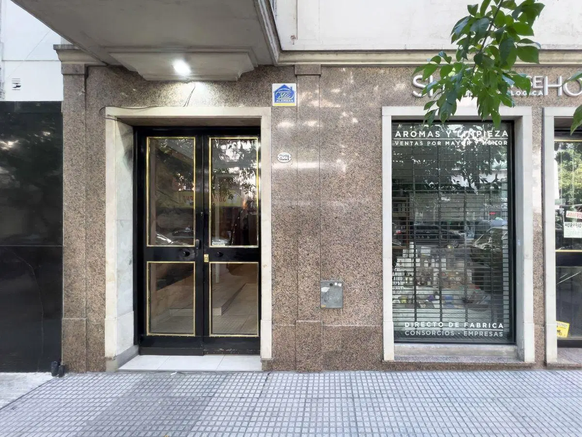 OPORTUNIDAD!!! GÜEMES Y BILLINGHURST DEPARTAMENTO DE 3 AMBIENTES CON MUY BUENA RENTA PARA INVERSIÓN 4