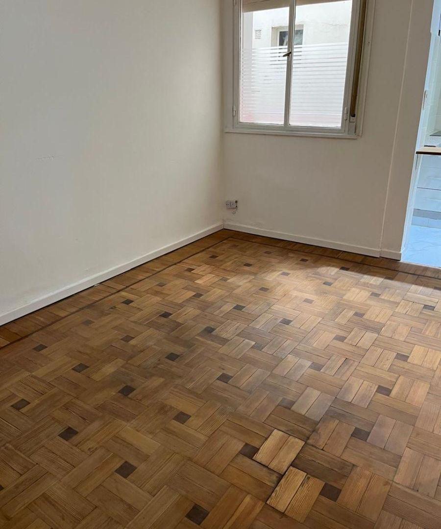 Foto de Se vende 2 ambientes en Barrio Norte U$S 85.000, imagen 1