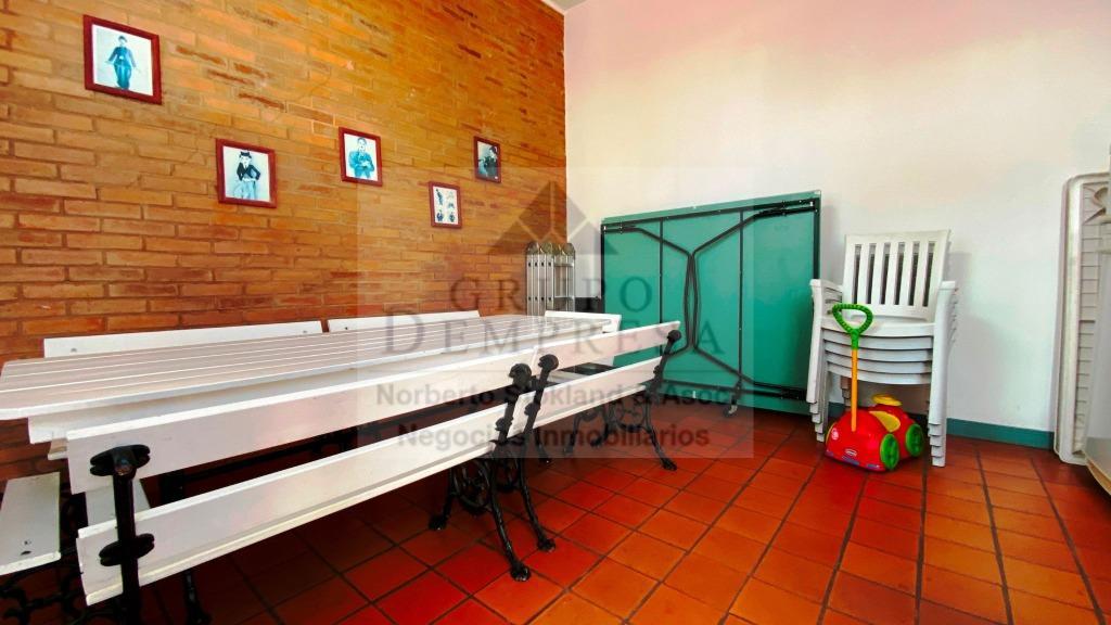 Boedo. Venta. Impecable Casa 242 m² Cubiertos + Terraza 100 m². 5 Dorm + Patio 4