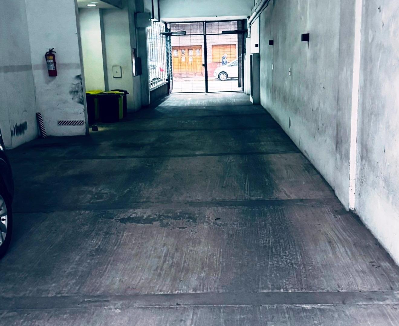 Foto de PALERMO. OPORTUNIDAD!!!. COCHERA DESCUBIERTA. PLANTA BAJA EN EDIFICIO, imagen 3