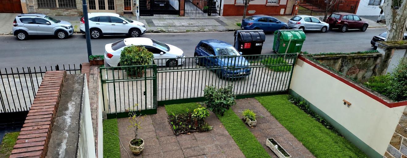 Foto de VENTA | MONTE CASTRO | CASA DE 4 DORMITORIOS CON JARDÍN, TERRAZAS Y, imagen 3