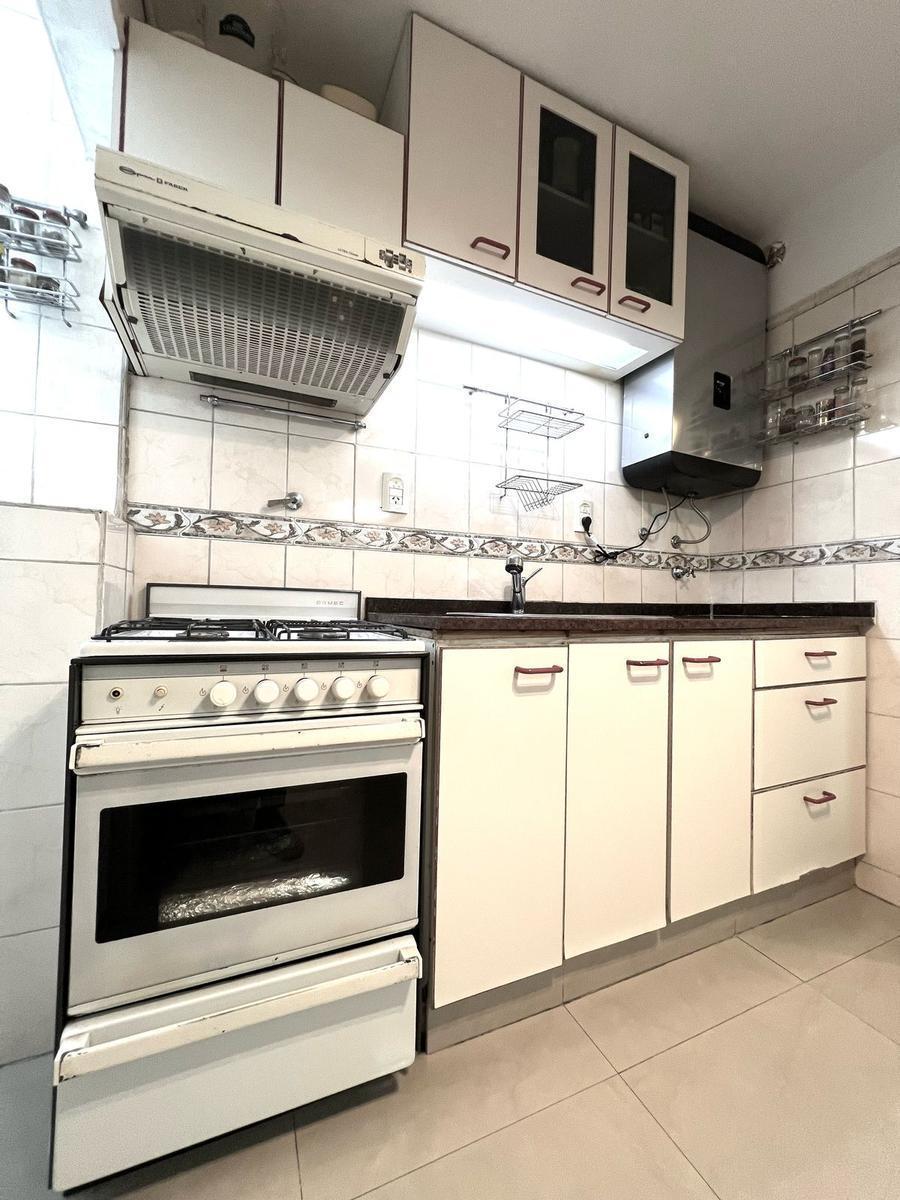 Venta Impecable 3 Ambientes en Floresta 1