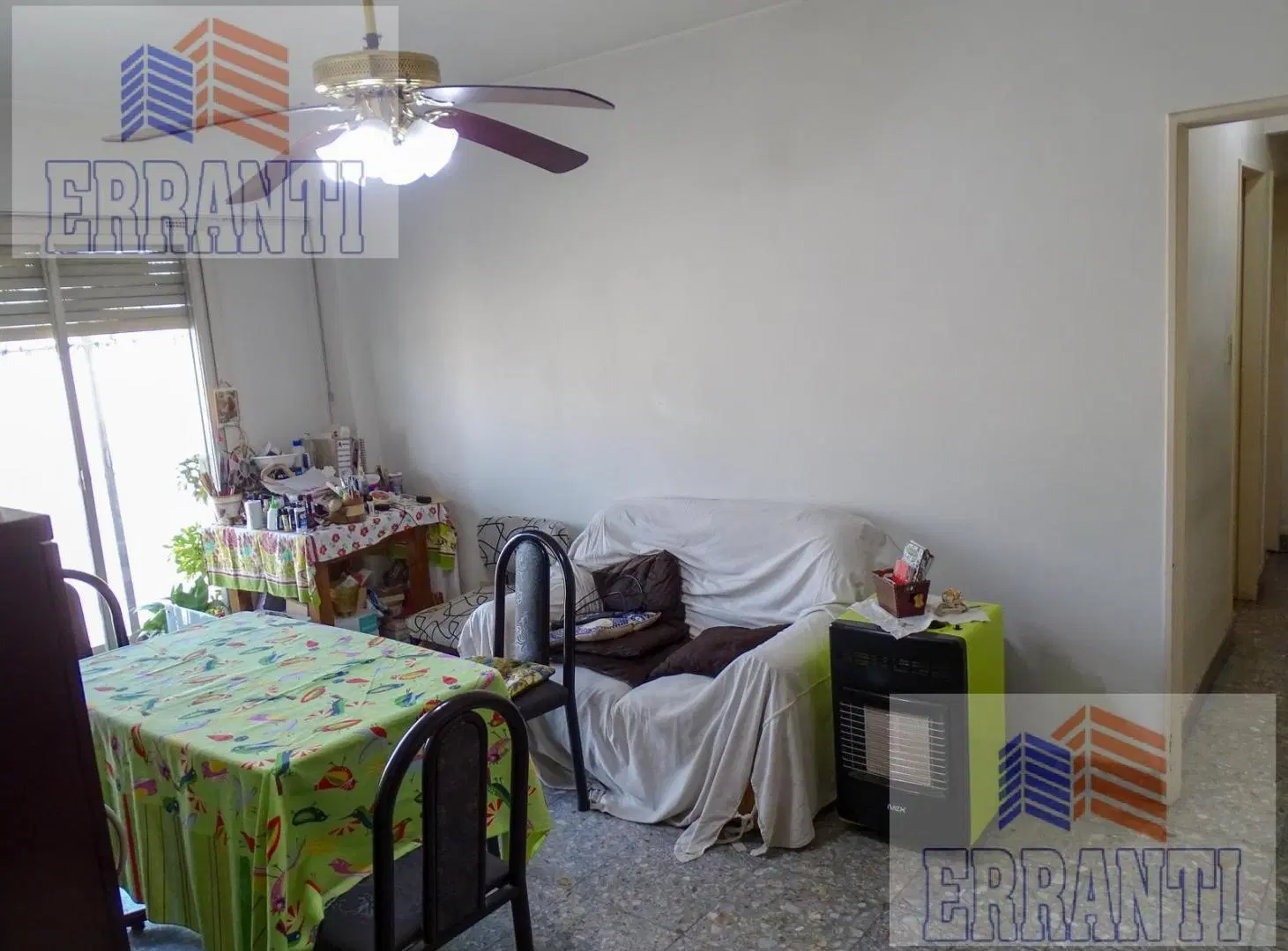 Departamento en venta oportunidad, zona Flores 3