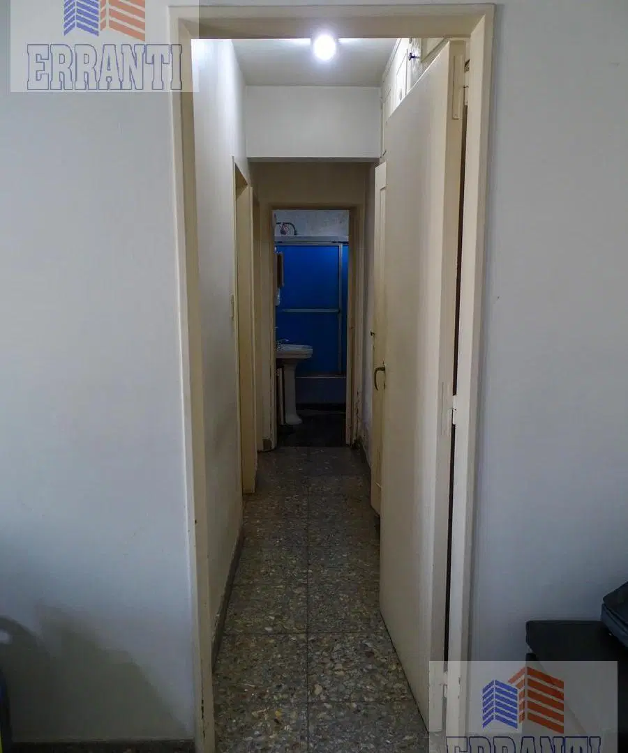 Departamento en venta oportunidad, zona Flores 2